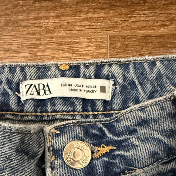 Zara High Rise Blue Women's Jeans - Picture 2 of 6